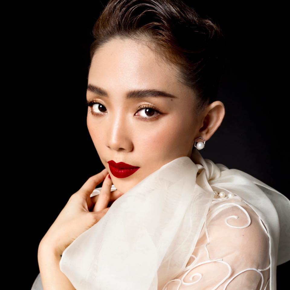 Dàn sao Việt và MXH dậy sóng khi Hương Giang bị gọi là không thuần chủng-4