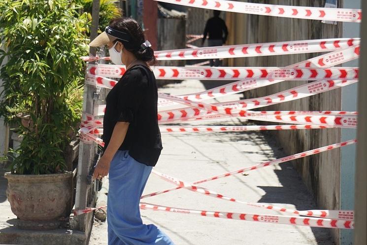 Nữ giáo viên mắc Covid-19 từng coi thi và du lịch nhiều nơi ở Hà Nội, Hải Phòng-1