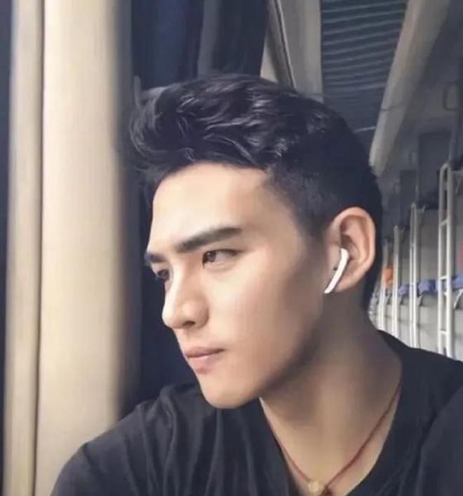 Hot boy xứ Trung khóa trang cá nhân vì liên tục bị tố chỉnh ảnh quá đà-2