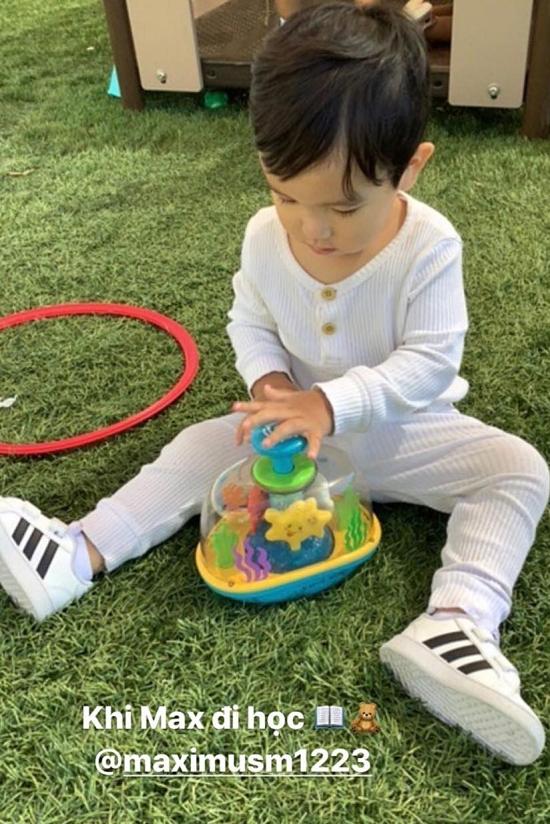 Phạm Hương cho con đi học giữa lúc Mỹ chìm trong đại dịch, dân mạng nghi có gì sai sai-4