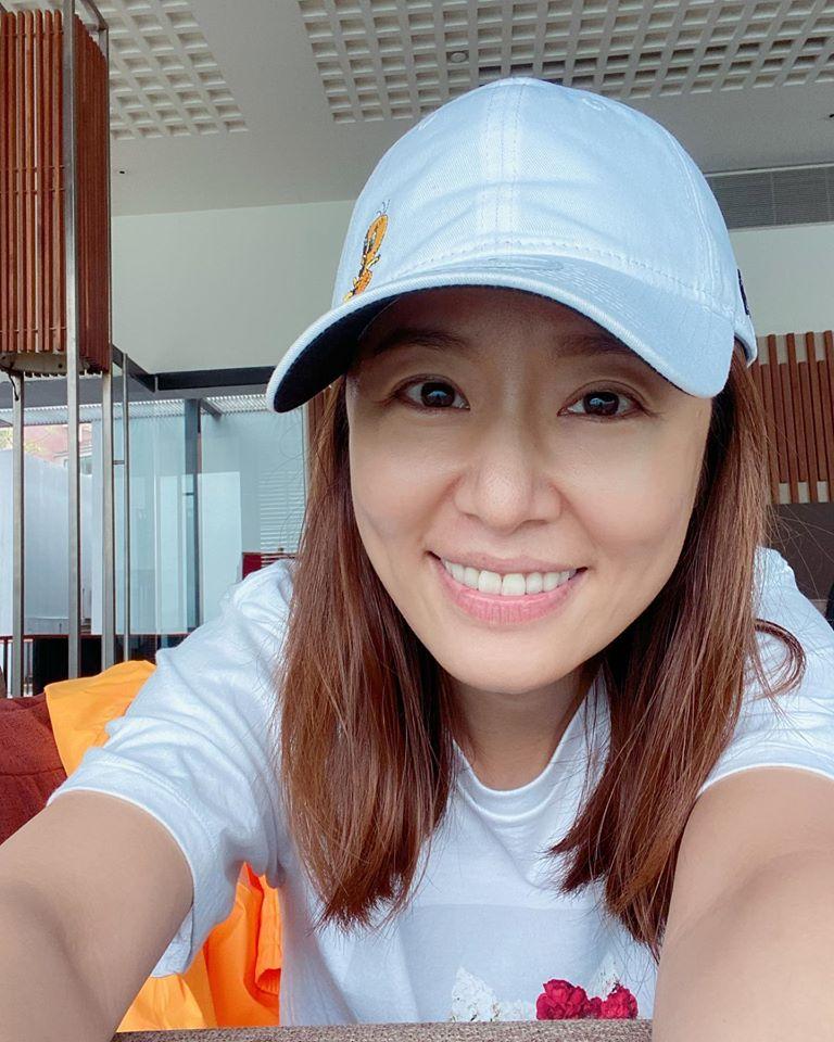 Thả nhẹ chiếc ảnh, Lâm Tâm Như khéo giải đáp tin đồn mang thai lần 2-9