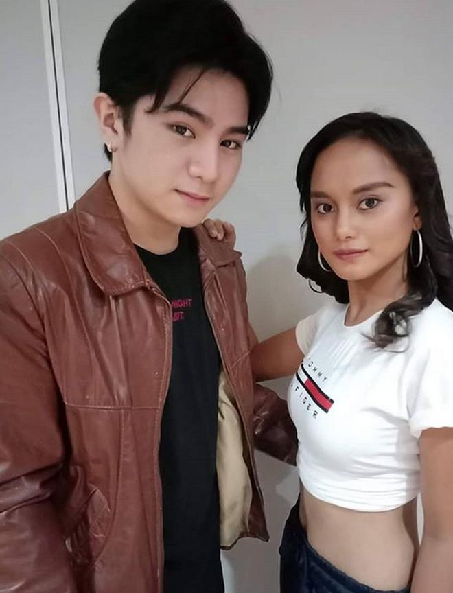 Cô bé ăn xin nổi đình đám 6 năm trước, giờ cuộc sống vạn người mơ-4