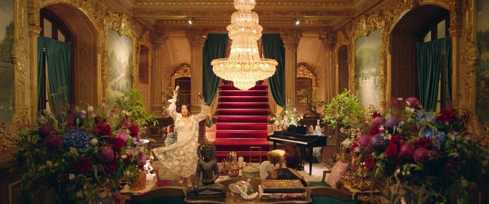 NSND Lê Khanh và Kaity Nguyễn hóa chị em tương tàn vì mỹ nam-12