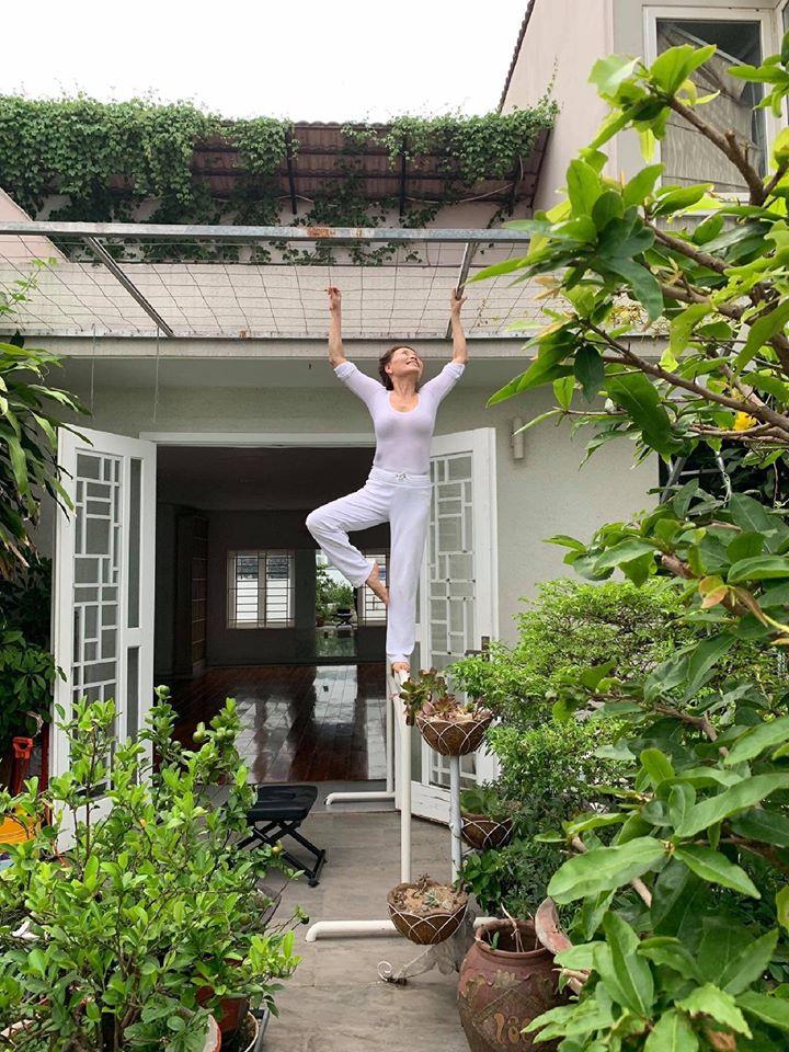 Cuộc sống giàu có vạn người mơ của mẹ đẻ Hồ Ngọc Hà-5