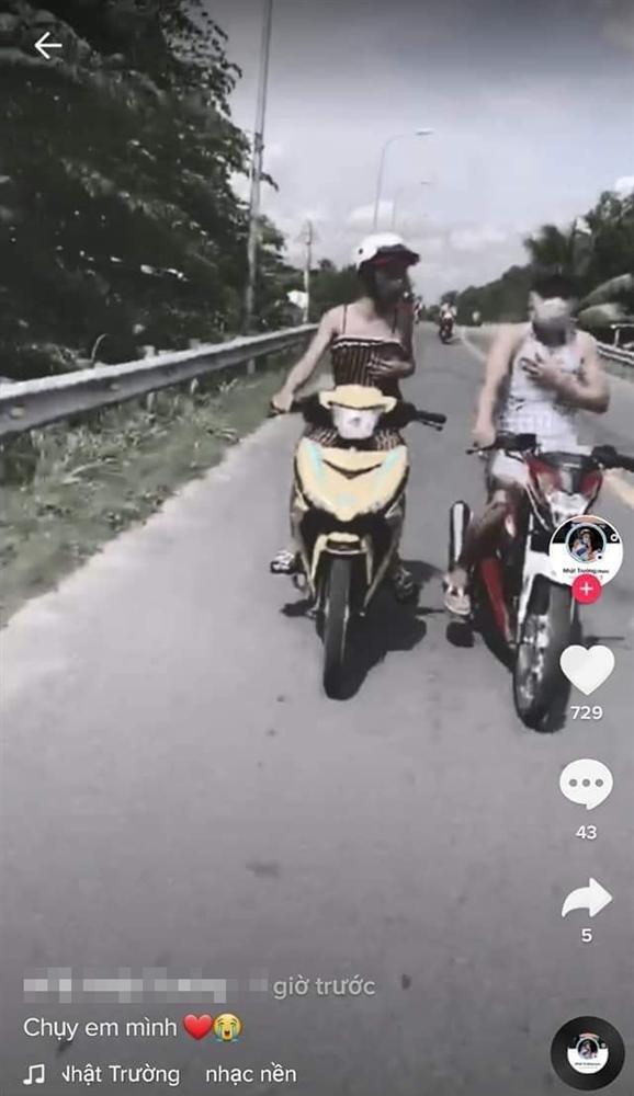 Trend dị Tik Tok: Con trai thử làm công chúa 1 ngày bằng cách mặc váy lượn xe máy ra đường-2