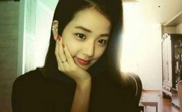 Tính cách thật ẩn trong vẻ lạnh lùng của Jin BTS, IU qua lời kể đồng nghiệp-4