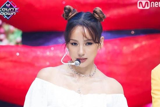 Lee Hyori tạm dừng hoạt động để mang thai sau 7 năm kết hôn