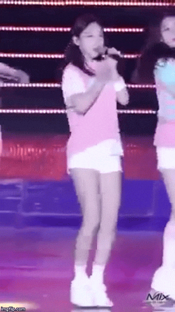 9 idols hạng A TWICE và những lần muối mặt vì hát nhép-5