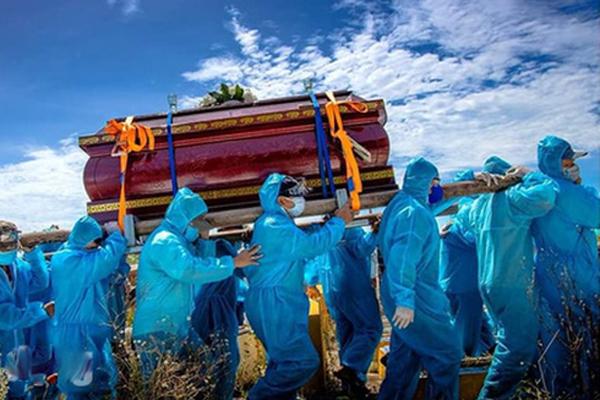 Nữ hành khách mắc Covid-19 khi test tại sân bay Nhật Bản là bác sĩ Bệnh viện 103-2