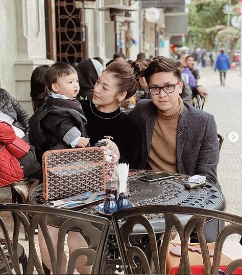 Từng ngóc ngách trong biệt thự sang chảnh của vợ chồng Á hậu Tú Anh-1