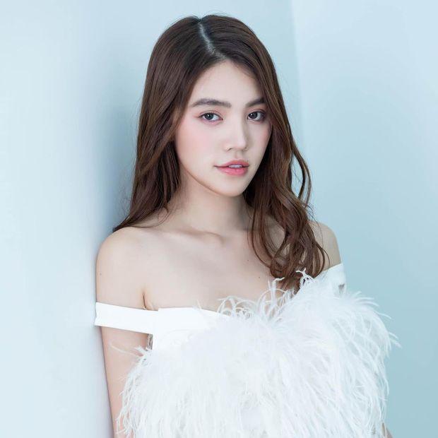 Hoa hậu Jolie Nguyễn khóa Facebook sau ồn ào chấn động showbiz-5