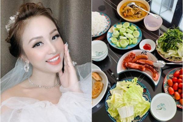 Vân Hugo nấu bún gà măng mọc ngon như ngoài hàng, nhìn chảy nước miếng-6