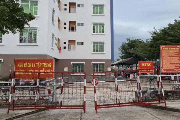 Bình Dương: Vừa từ Nhật Bản về nước, nam thanh niên rơi từ tầng 4 khu cách ly tập trung xuống đất tử vong-1