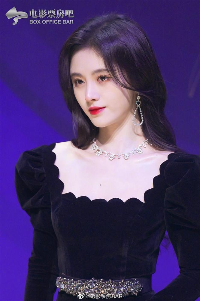 Vương Tư Thông ngày càng ghét ra mặt mỹ nhân 4000 năm Cúc Tịnh Y-3