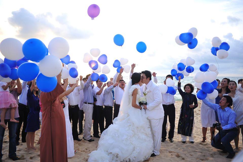 Lấy chồng 10 năm nhưng hoa hậu Hương Giang chưa một lần xem ảnh cưới hỏi-3