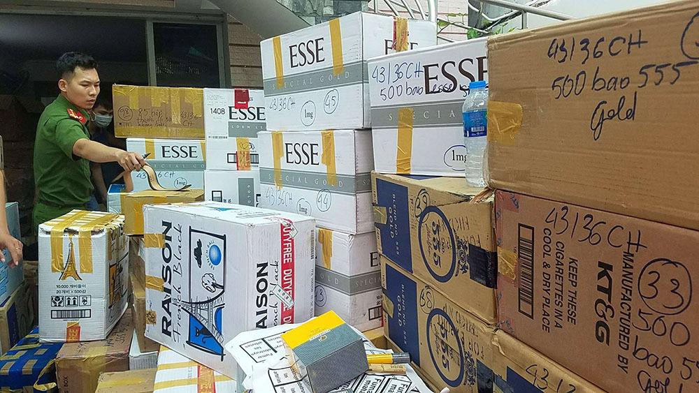 Phát hiện liên tiếp 2 kho hàng lậu gần sân bay Tân Sơn Nhất-1