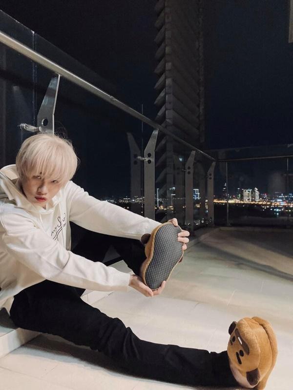 Nhuộm tóc trắng bạch kim, Jack bị chê nhìn như gay-3