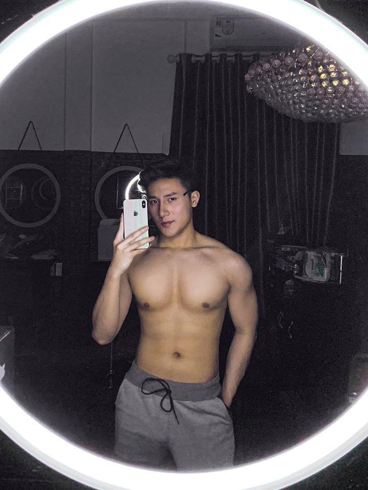 Vừa lộ clip 18+, hot Tiktok Khoa Vương lại gây sốc với hành động phản cảm-3