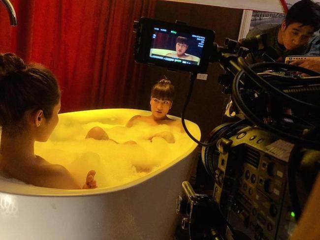 Cảnh nóng phim Việt: Diễn cảnh yêu trước mặt chồng, được đạo diễn thị phạm nhiệt tình-3