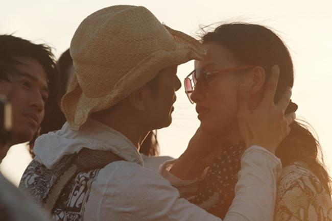 Cảnh nóng phim Việt: Diễn cảnh yêu trước mặt chồng, được đạo diễn thị phạm nhiệt tình-16