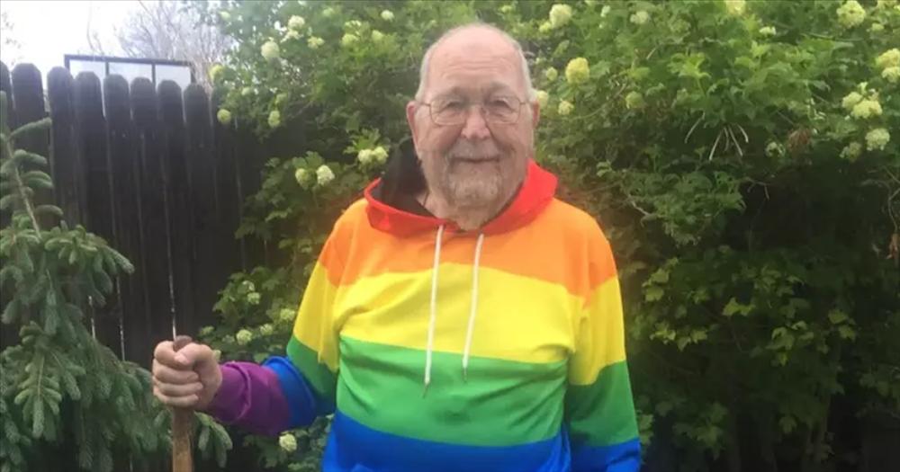 Sau nhiều thập kỷ trốn tránh, cụ ông 90 tuổi mạnh mẽ công khai giới tính thật-1