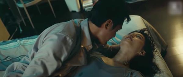 Bộ phim 18+ khiến Triệu Lệ Dĩnh phát ghen: Phạm Băng Băng khỏa thân lao vào ôm, Phùng Thiệu Phong mất ngủ vì cảnh nóng-5