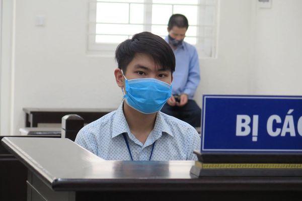 Gái bán hoa bị khách bùng tiền, trói tay, hiếp dâm, cướp tài sản-1