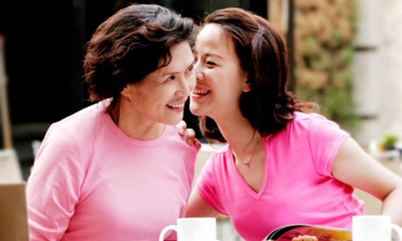 Mẹ chồng nàng dâu hợp rơ mê phim Hàn, chung tay bắt nạt khiến chồng mất uy trong nhà-1