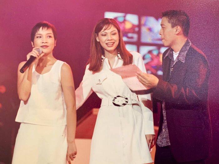 Loạt ảnh thanh xuân dàn sao Vpop: Mỹ Tâm - Đan Trường - Thanh Thảo... bạn nhận ra bao nhiêu người?-13