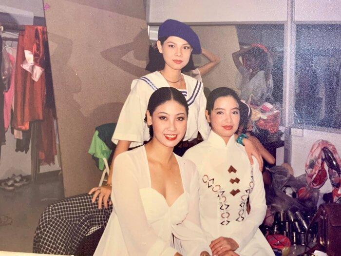 Loạt ảnh thanh xuân dàn sao Vpop: Mỹ Tâm - Đan Trường - Thanh Thảo... bạn nhận ra bao nhiêu người?-16