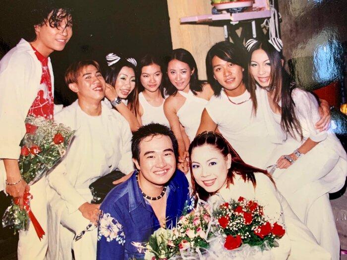 Loạt ảnh thanh xuân dàn sao Vpop: Mỹ Tâm - Đan Trường - Thanh Thảo... bạn nhận ra bao nhiêu người?-18