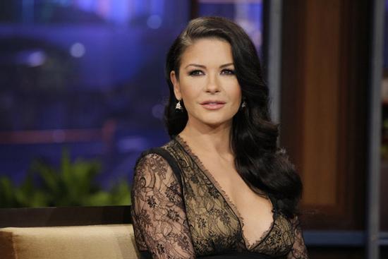 Mỹ nhân đẹp nhất thế giới năm 2001 từng tâm thần vì chồng nghiện ngập