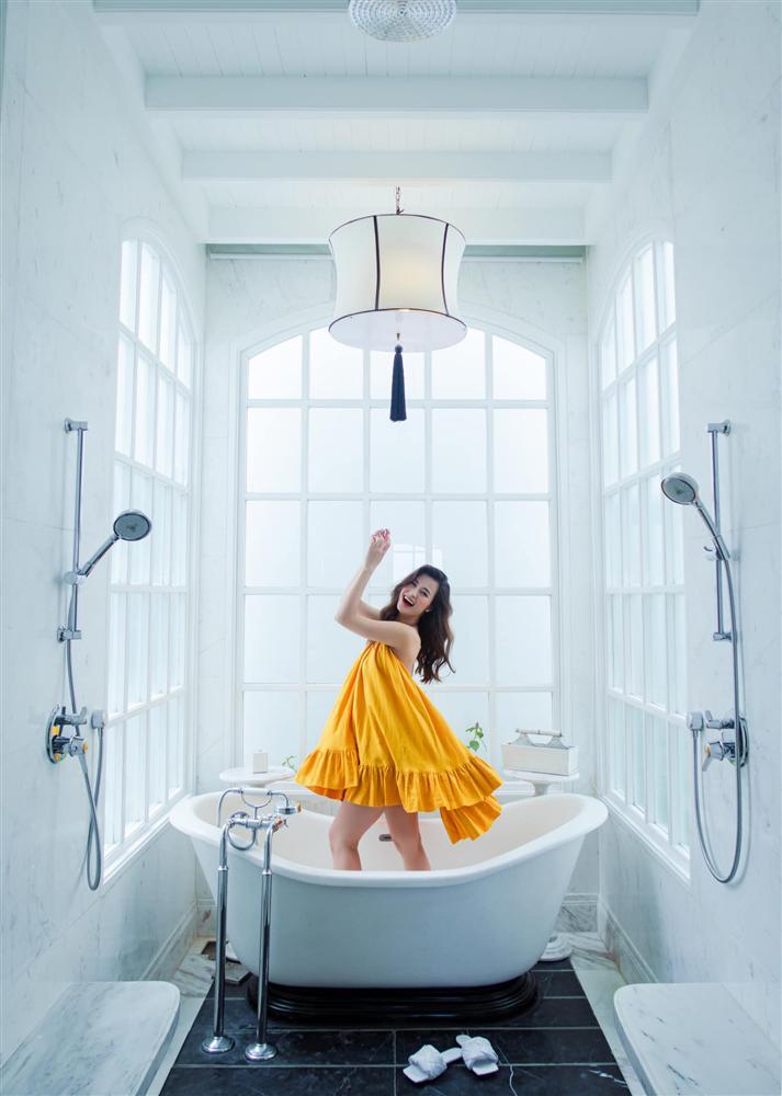 Bức ảnh Đông Nhi khoe bụng bầu gây sốt MXH với 1 triệu like-4