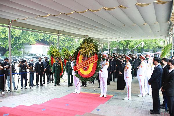 Thủ tướng, Chủ tịch QH viếng nguyên Tổng Bí thư Lê Khả Phiêu-1