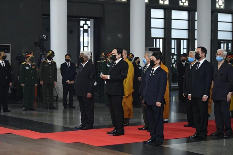 Thủ tướng, Chủ tịch QH viếng nguyên Tổng Bí thư Lê Khả Phiêu-11