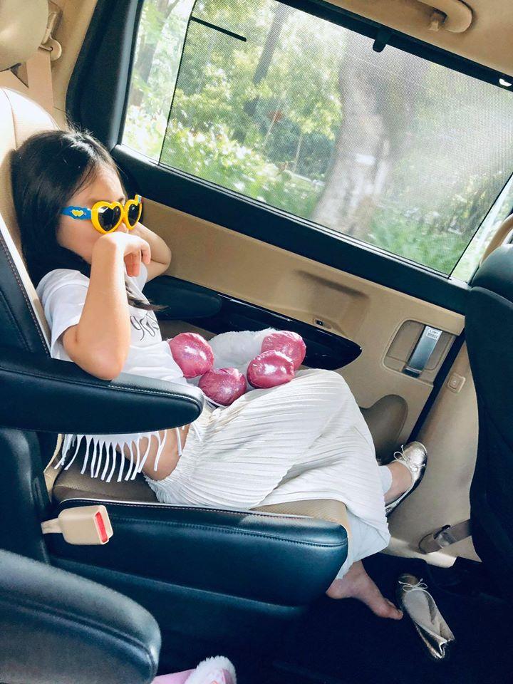 Thủy Tiên tiết lộ thời điểm công khai dung mạo con gái-4