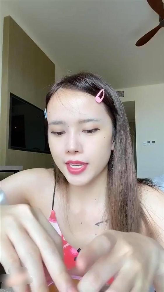 Lý do Thiều Bảo Trâm luôn để tóc mái dầy cộp giống Lisa BLACKPINK-2