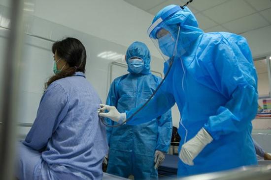 Thêm 18 ca mắc mới COVID-19, có 1 người Trung Quốc nhập cảnh trái phép