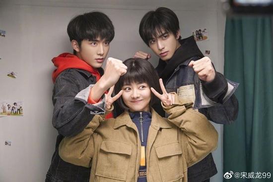 Lý do vì đâu mà fan Tiêu Chiến đang lên tiếng đòi tẩy chay phim 'Danh Nghĩa Người Nhà'?