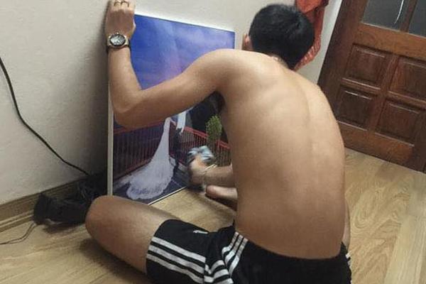 Nhìn hành động của con trai chỉ mới 7 tuổi, cả vợ chồng tôi đều chết lặng-2