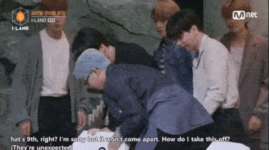 BTS náo loạn I-LAND, đến nỗi ra đề thi vẫn khiến fan đội quần-5