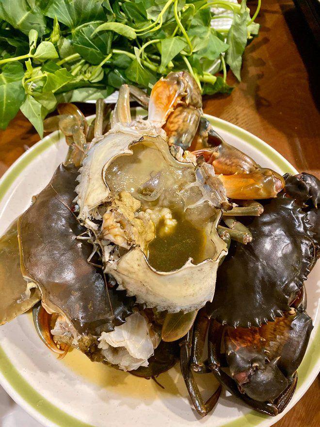 Được người tình chân dài làm món tủ, Kỳ Duyên nức nở khen ngon nhất Sài Gòn-7