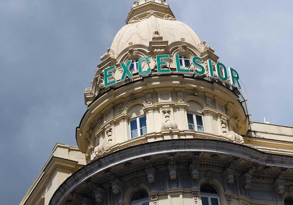 10 khách sạn xa hoa lộng lẫy nhất thế giới, du khách ước một lần đến trong đời-3