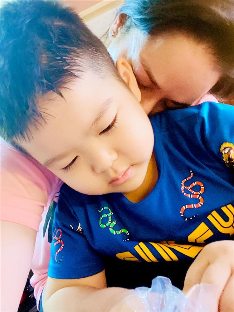 Nhật Kim Anh gặp con sau nhiều lần tố chồng cũ cắt đứt tình mẫu tử-2