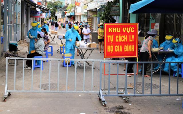 KHẨN: Truy tìm người tham dự đám tang có 3 ca mắc Covid-19 tại Đà Nẵng-1