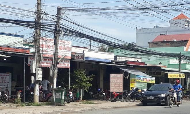 Nữ bác sĩ ở Long An vờ ngất xỉu khi bị tên cướp siết cổ, trói trên giường-2