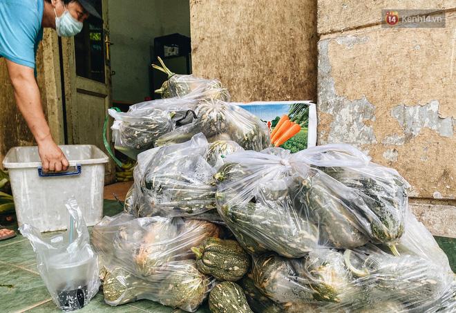 Người Sài Gòn góp cả chục tấn rau củ cùng hàng tỷ đồng, cứu đói bầy thú ở Thảo Cầm Viên trong mùa dịch Covid-19-6