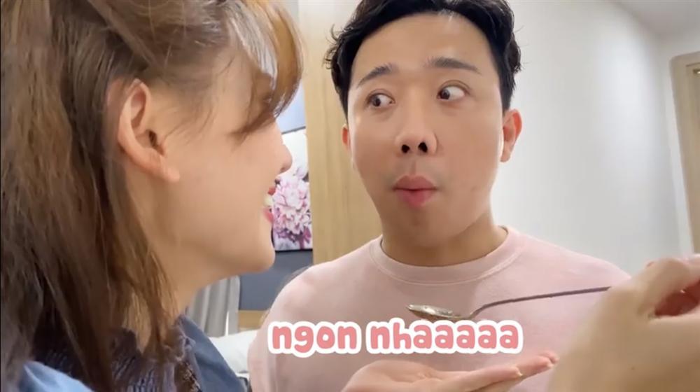 Vợ đoảng Hari Won khiến Trấn Thành trố mắt vì nấu ăn ngon bất ngờ-2