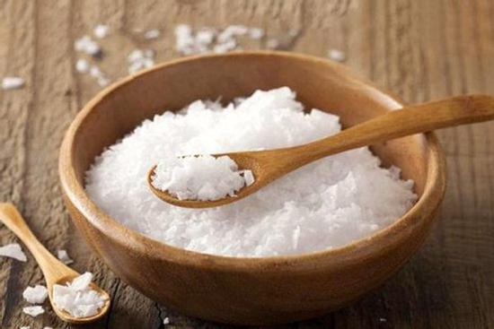 Vì sao nhà giàu đặt muối ở góc nhà? Biết lý do tôi đã tiếc vì không làm sớm hơn