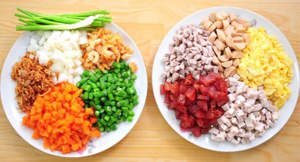 Nắm được những mẹo này, món cơm chiên của bạn chắc chắn sẽ ngon không thua đầu bếp xịn nấu-3